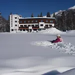Berghof Ξενοδοχείο Ζέεφελντ