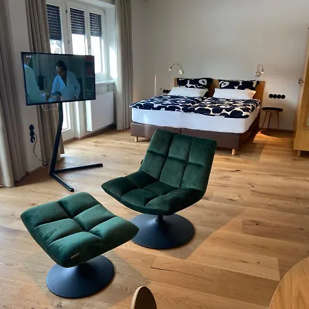 Berghof Hotel 3*