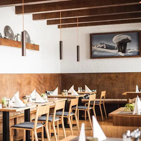 Berghof 3* Ζέεφελντ